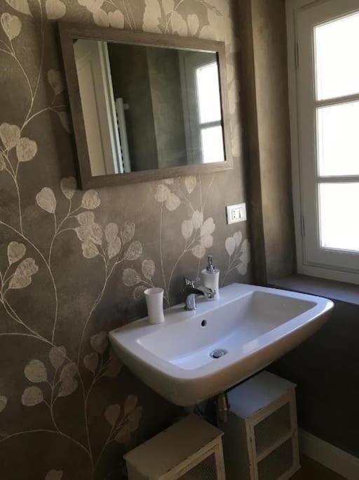 Appartamento Di Charme A Due Passi Dalla Stazione Florence Ngoại thất bức ảnh